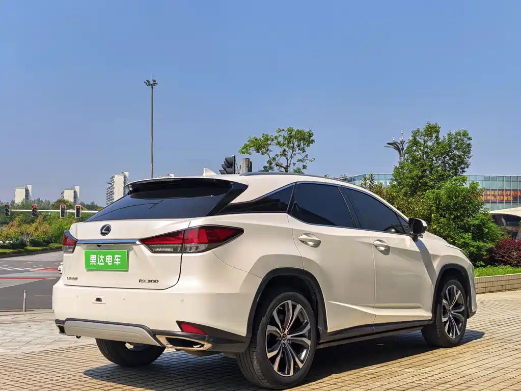 Lexus RX — миниатюра 5
