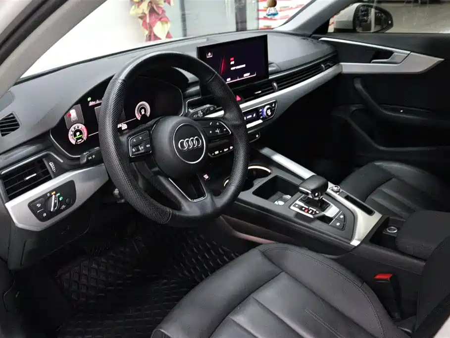 Audi A4 2022 Avant 40 TFSI Fashion