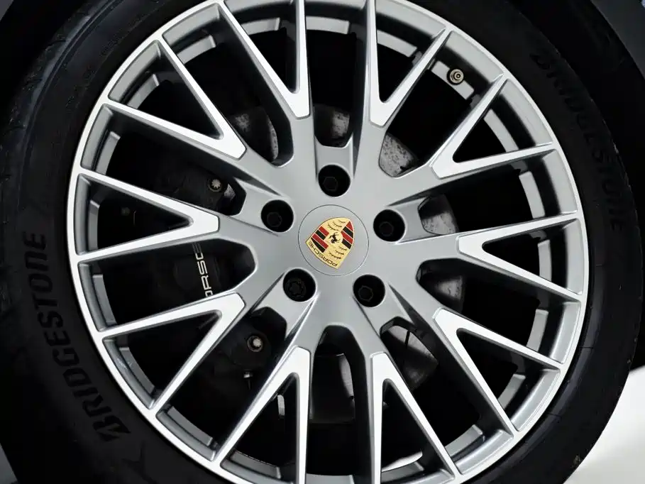 Porsche Panamera — миниатюра 5