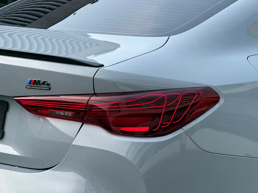 BMW M4 — миниатюра 9