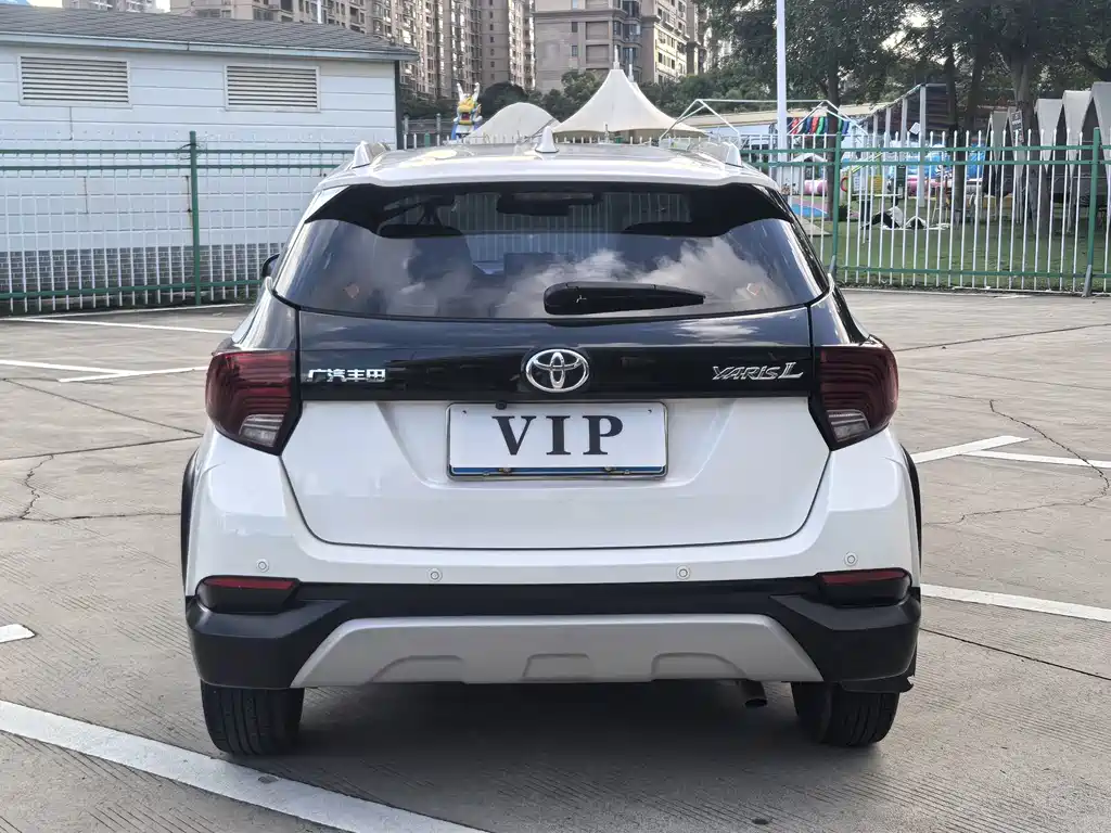 Toyota Yaris L — миниатюра 6
