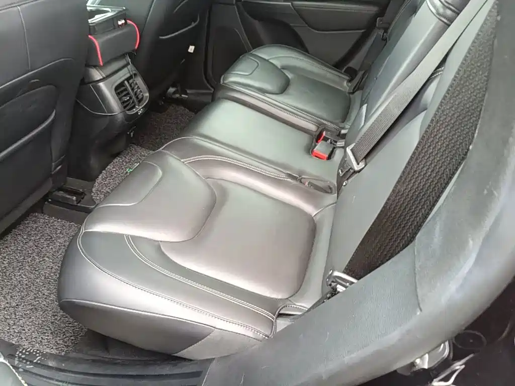 Jeep Cherokee — миниатюра 17