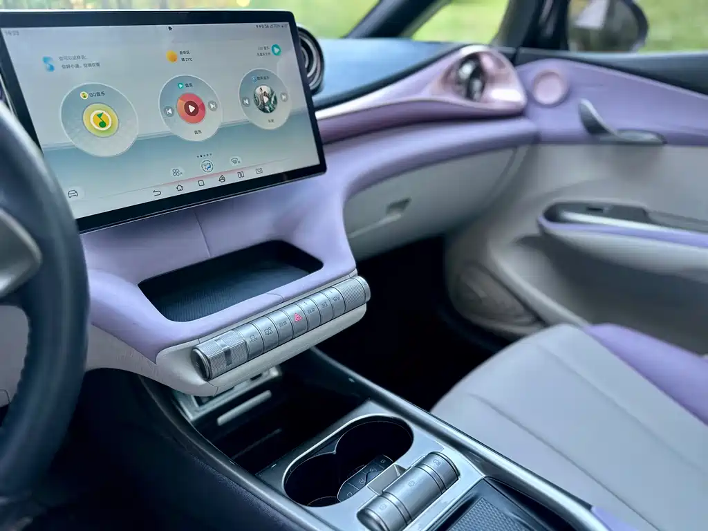 BYD Dolphin — миниатюра 13