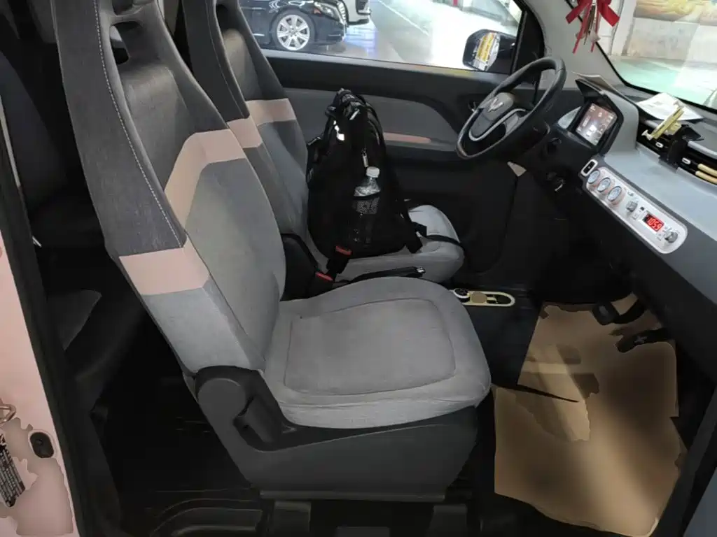 Wuling MINIEV — миниатюра 25