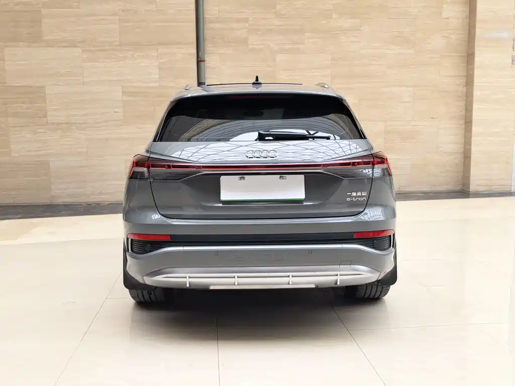 Audi Q4 e-tron — миниатюра 7