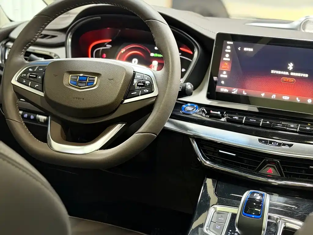 Geely Jia Ji New Energy — миниатюра 10