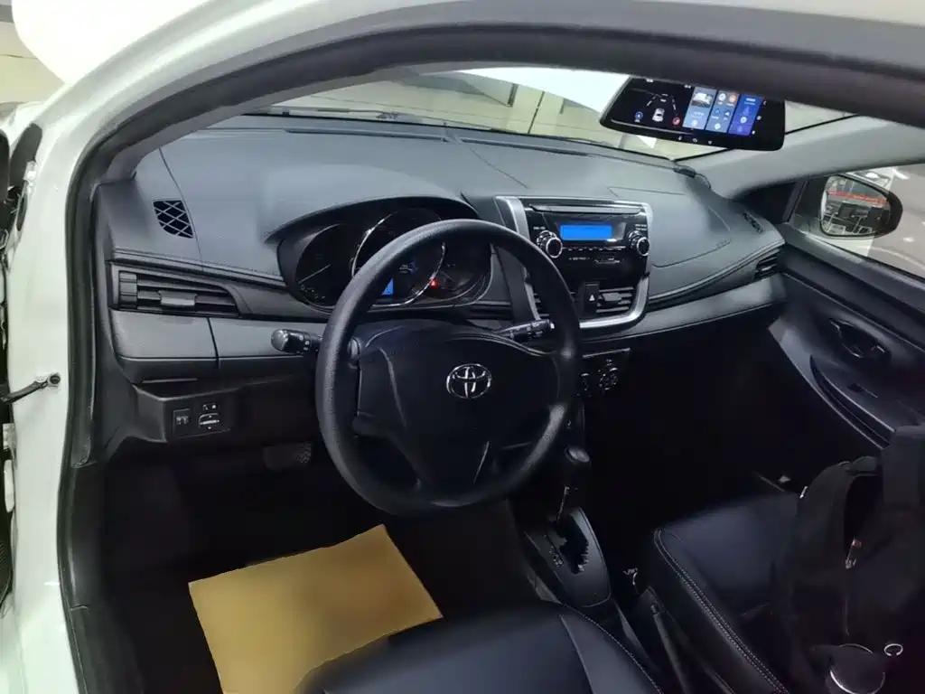 Toyota Vios FS — миниатюра 10