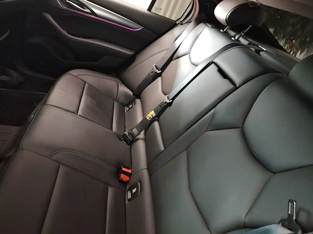Cadillac CT5 — миниатюра 17