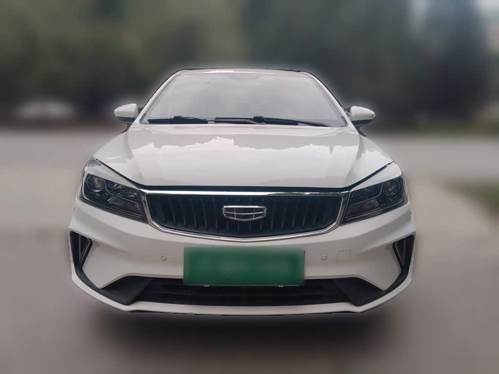 Geely Emgrand 1.5 л 2021 г. Белый, пробег 23400 км
