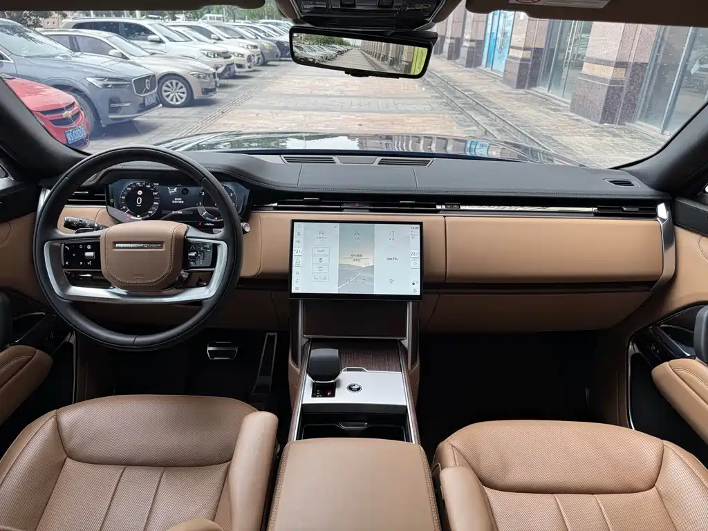 Land Rover Range Rover 2025 3.0 L6 400PS Long Wheelbase