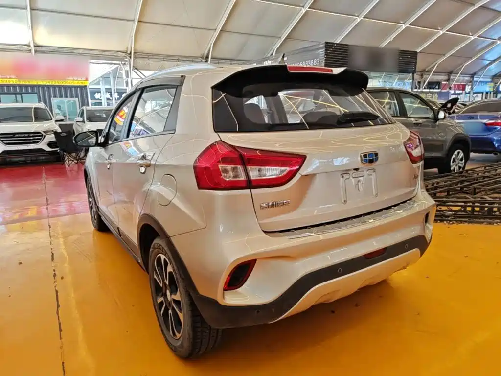 Geely Vision X3 — миниатюра 5
