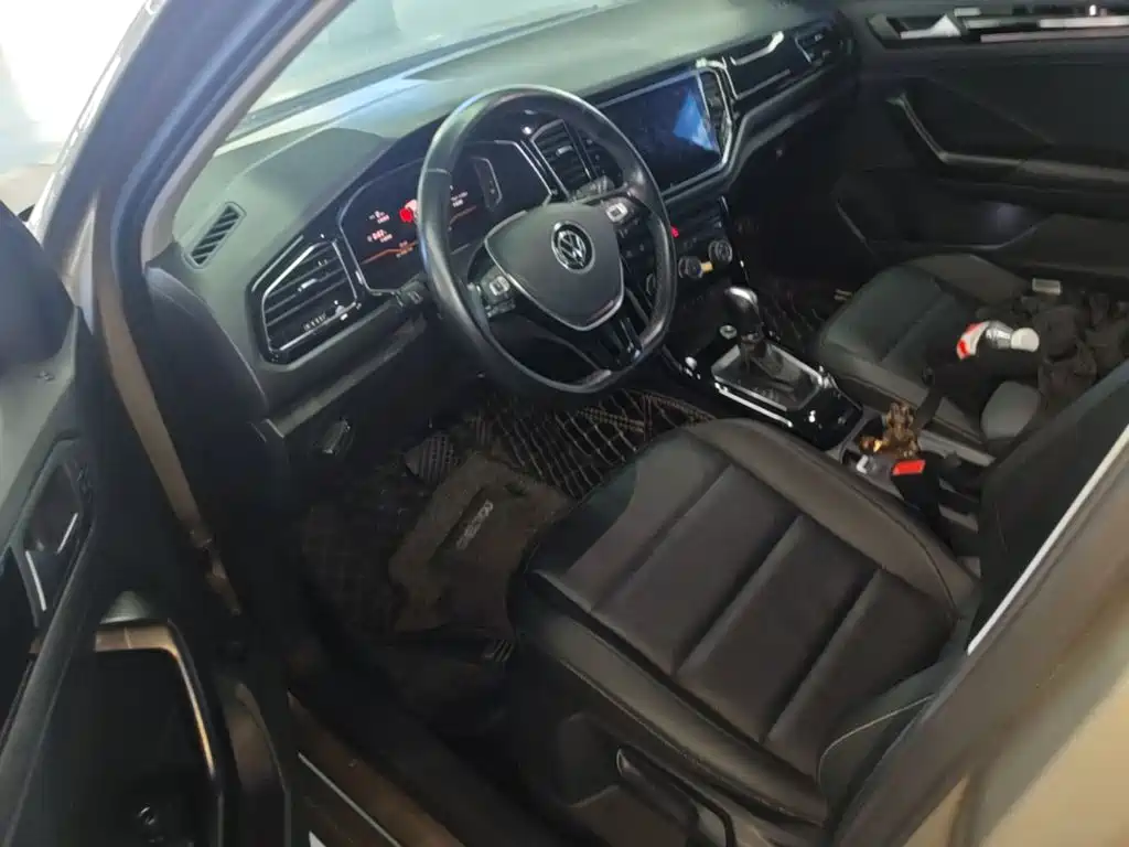 Volkswagen T-Roc — миниатюра 15