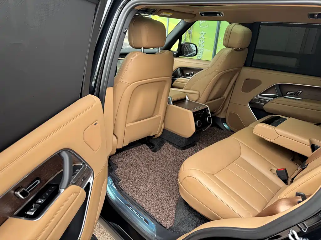 Land Rover Range Rover 2025 3.0 L6 400PS Long Wheelbase