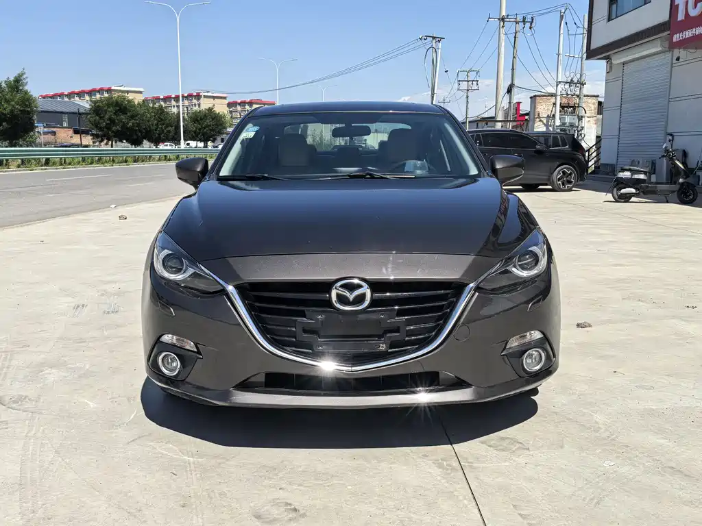 Mazda Mazda3 3 2014 2.0L AT Flagship