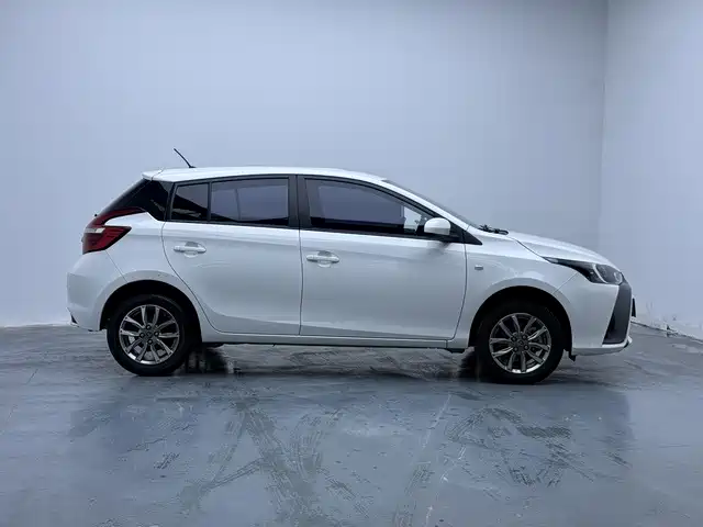 Toyota Yaris L — миниатюра 6