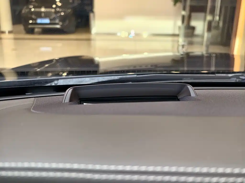 Mercedes-Benz S-Class — миниатюра 21