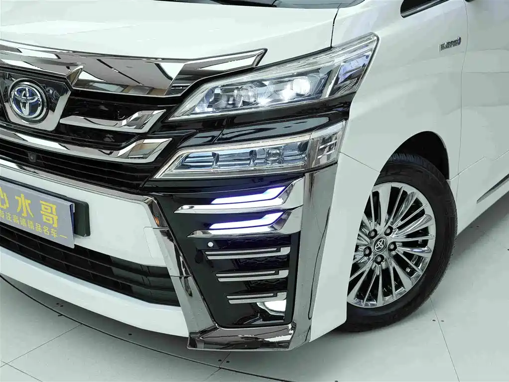 Toyota Vellfire — миниатюра 20