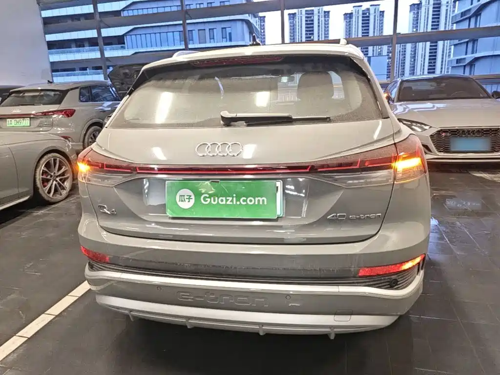 Audi Q4 e-tron — миниатюра 6