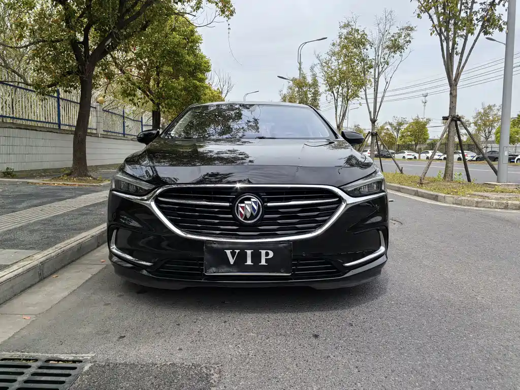 Buick LaCrosse — миниатюра 2
