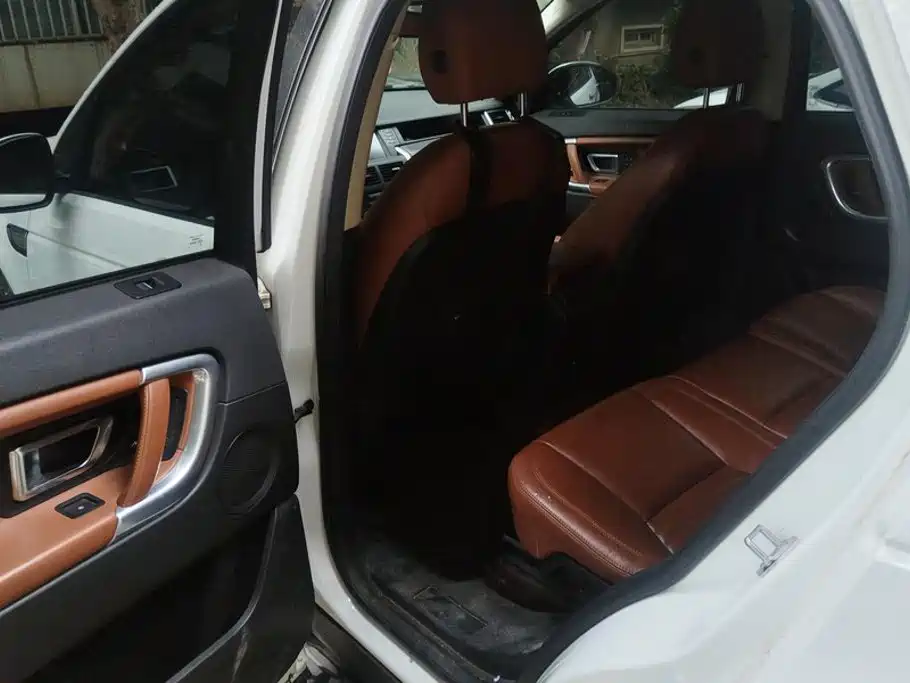 Land Rover Discovery Sport — миниатюра 11