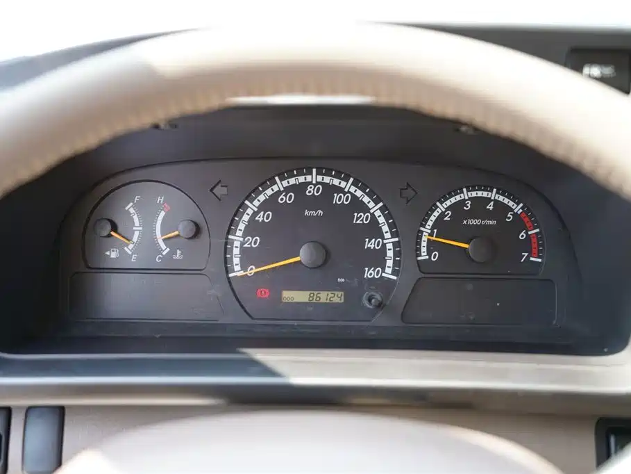Toyota Coaster — миниатюра 12