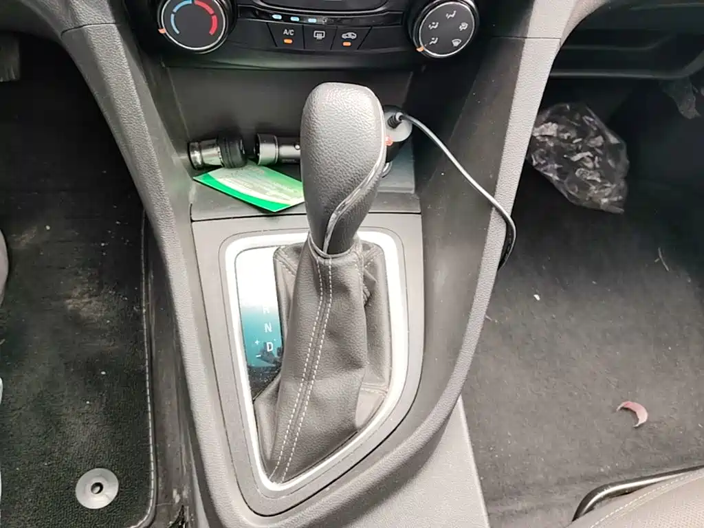 Buick Excelle — миниатюра 10