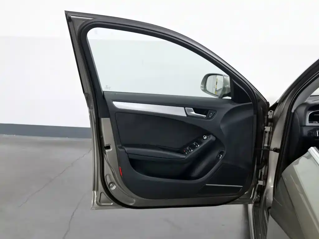 Audi A4L — миниатюра 8