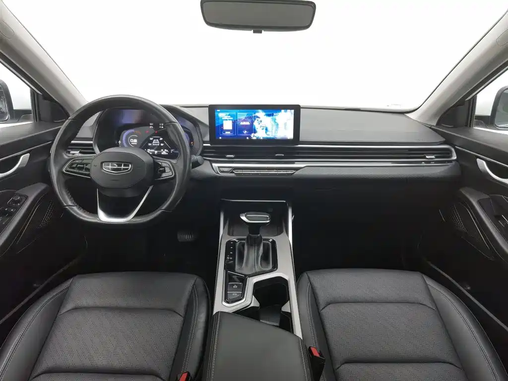 Geely Emgrand 2022 4 1.5L CVT Luxury