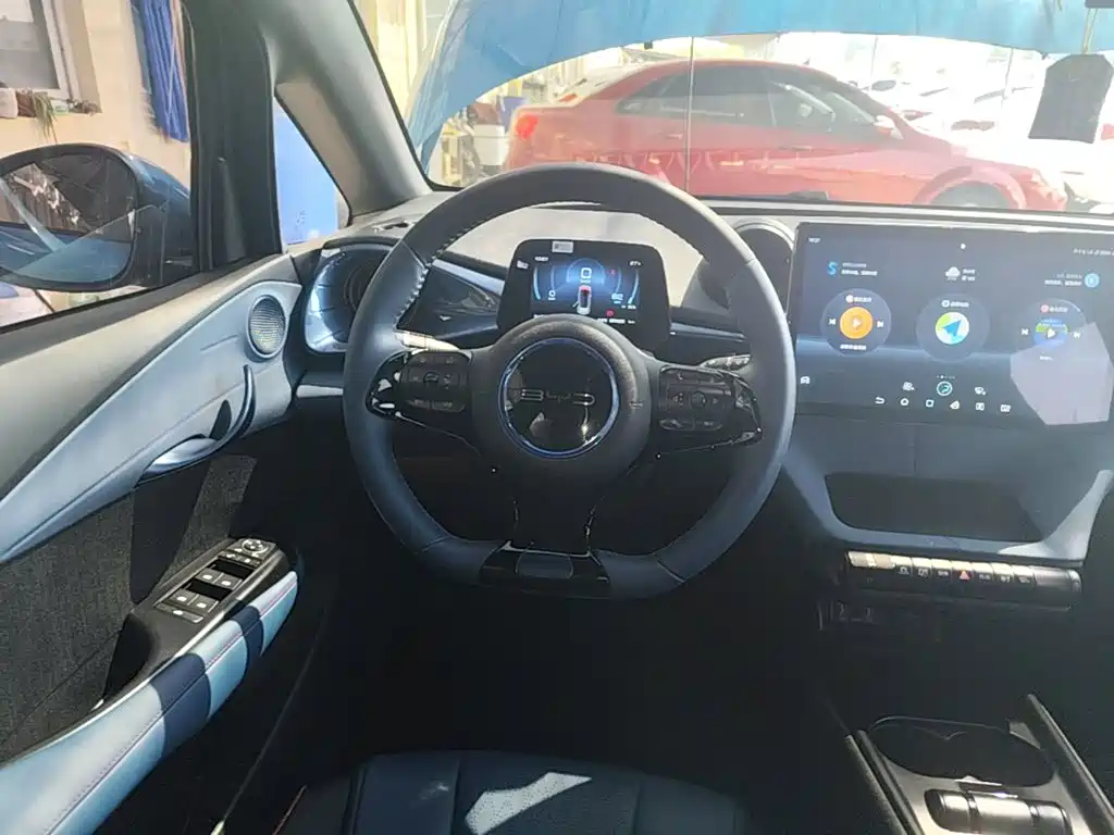 BYD Dolphin — миниатюра 11