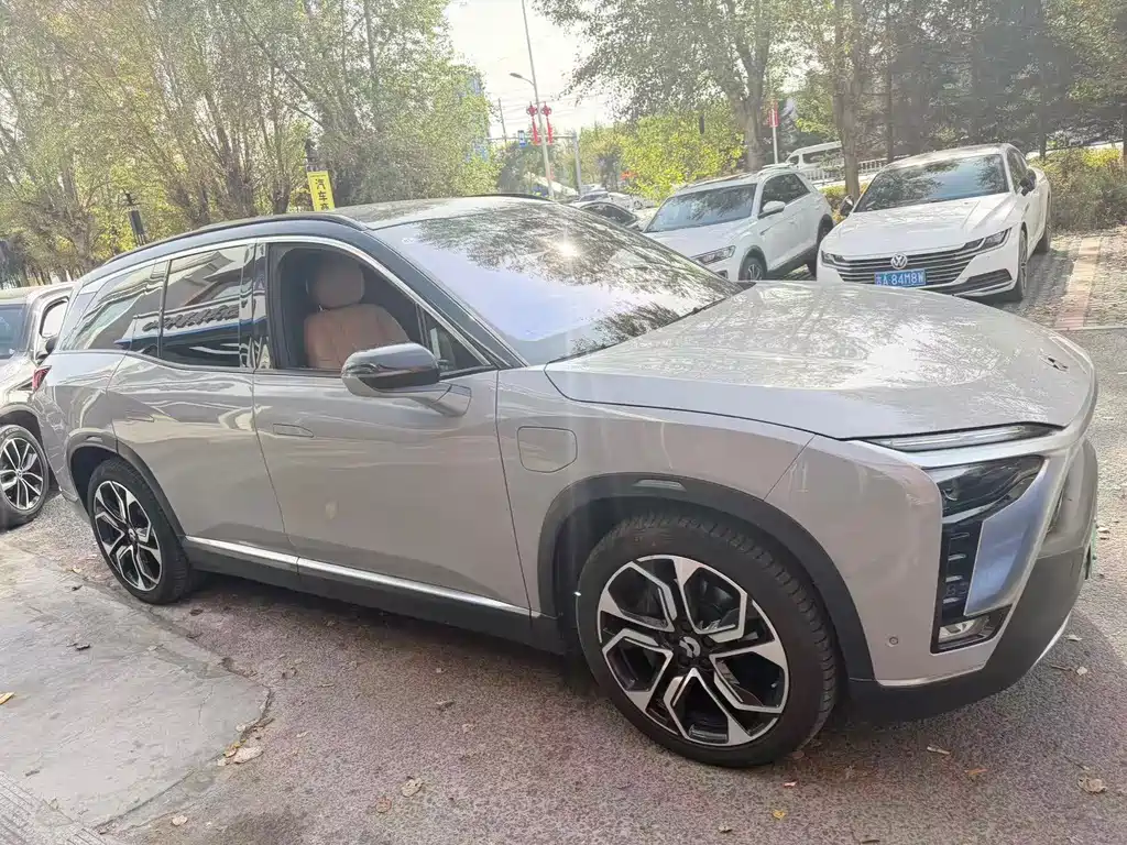 NIO ES8 — миниатюра 9