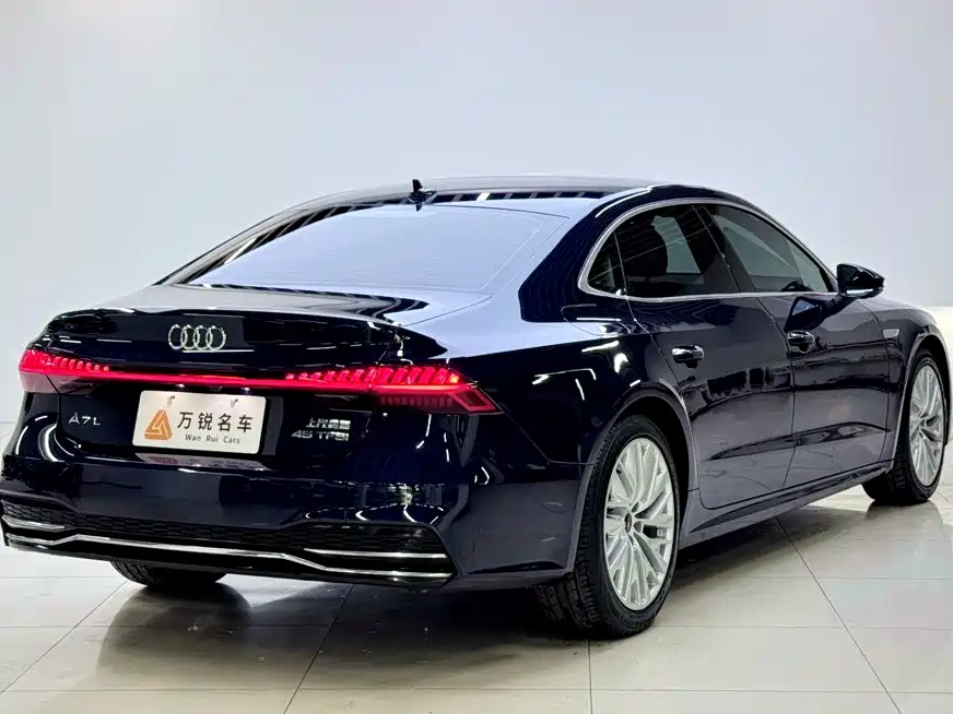 Audi A7L — миниатюра 3