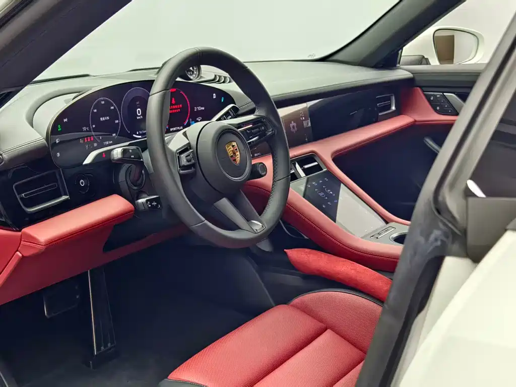 Porsche Taycan — миниатюра 8