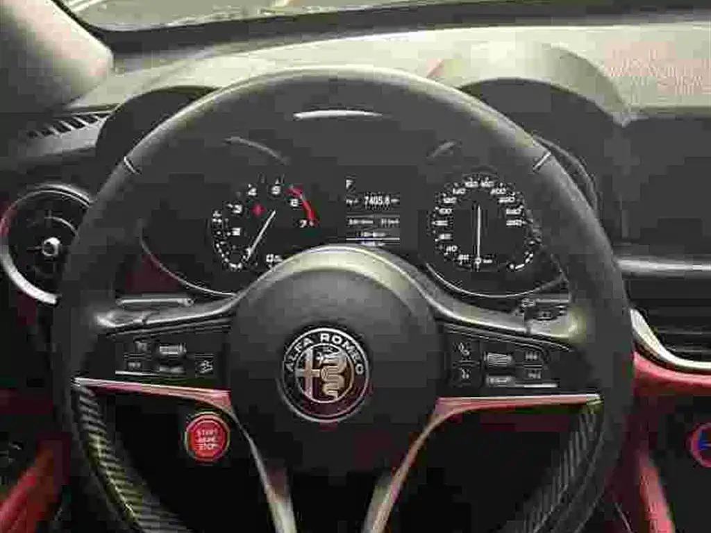 Alfa Romeo Stelvio — миниатюра 6