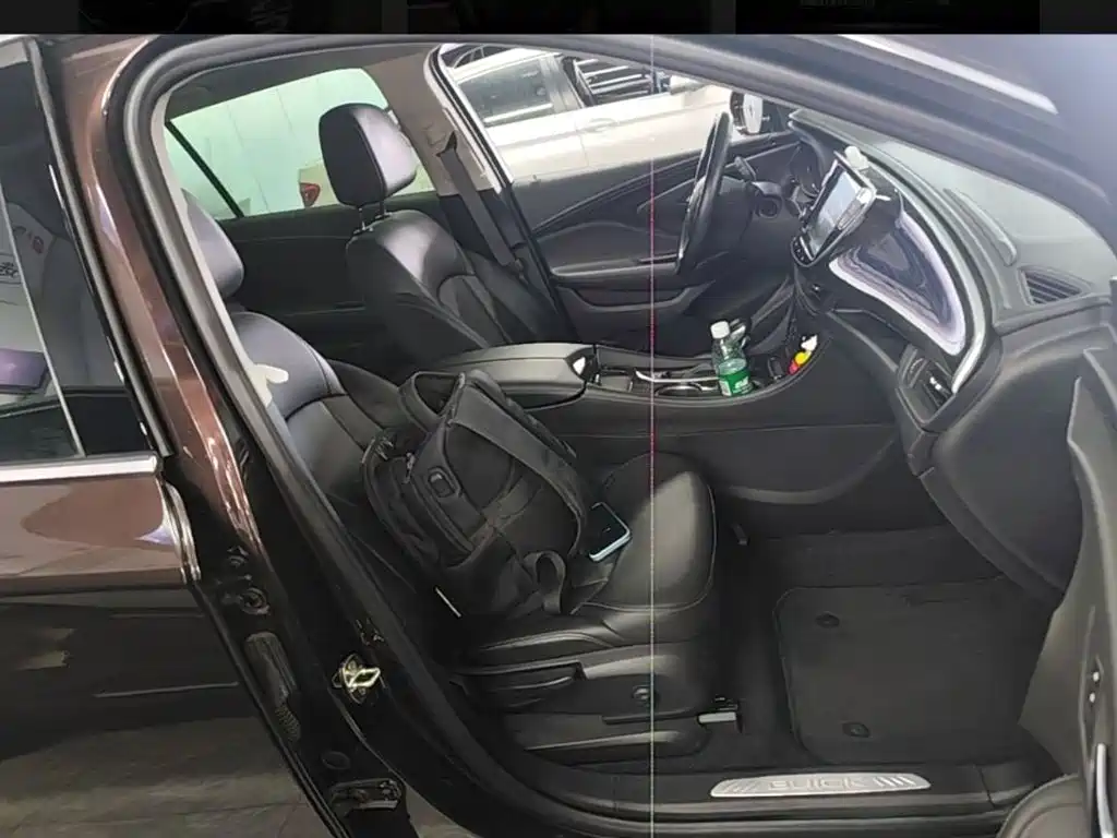 Buick Envision Plus — миниатюра 12