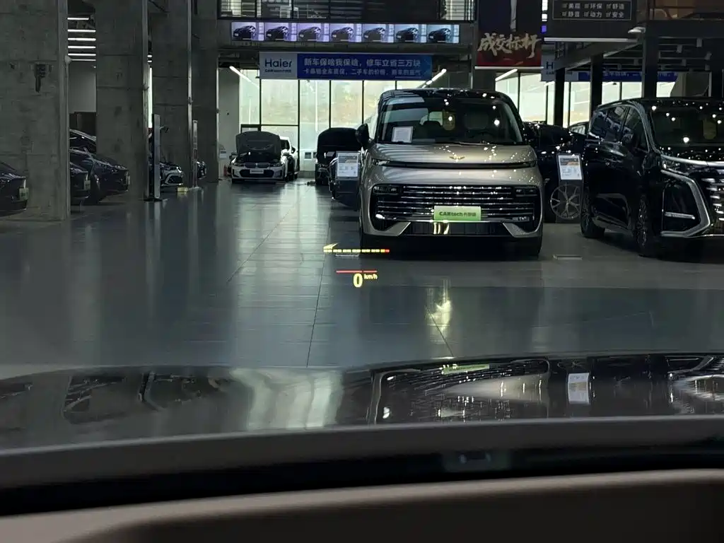 BMW 5 Series — миниатюра 26