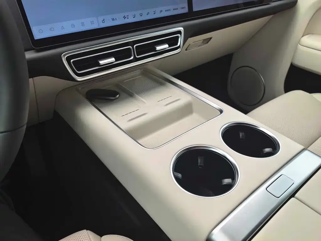 Li Auto Li L7 — миниатюра 9
