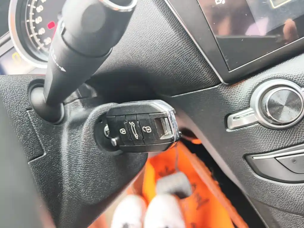 Peugeot 408 — миниатюра 9