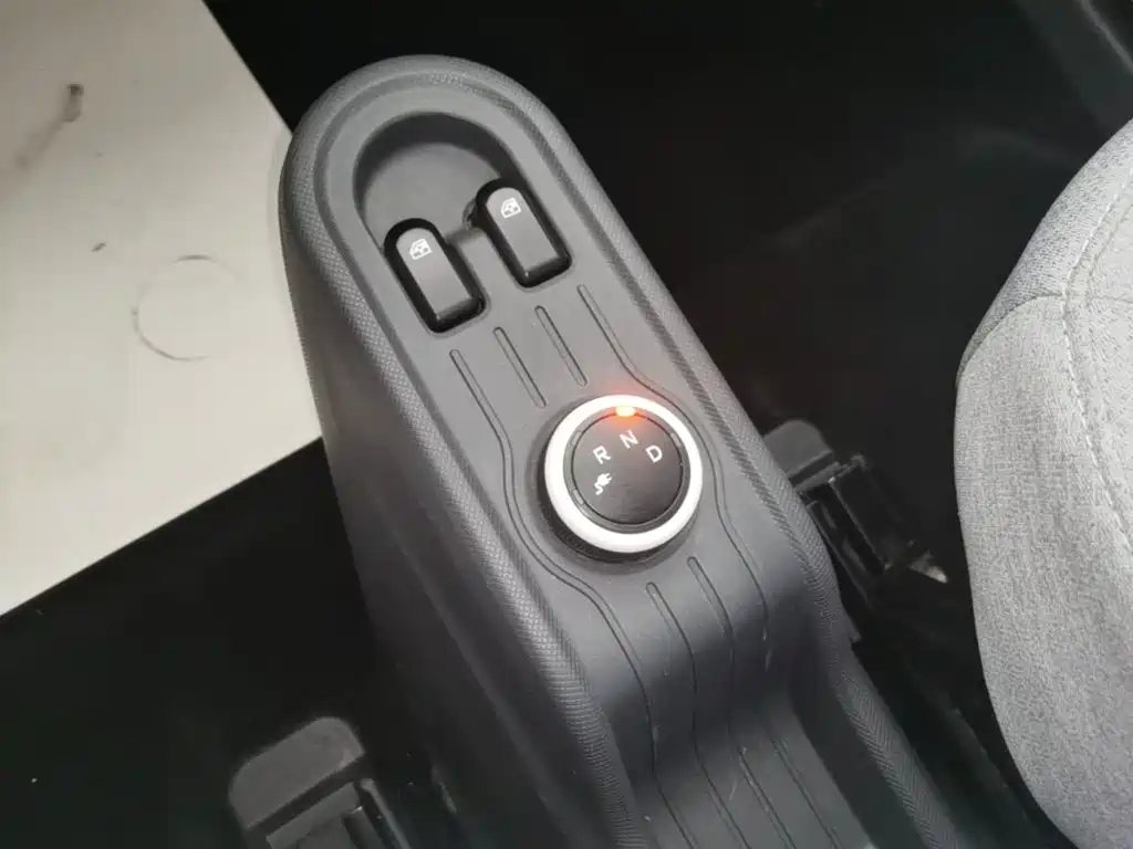 Wuling MINIEV — миниатюра 14