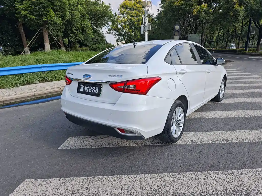 Chery New Energy Arrizo e — миниатюра 7