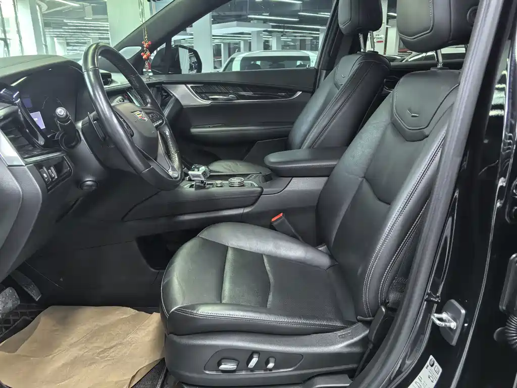 Cadillac XT6 — миниатюра 4