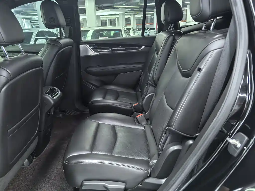 Cadillac XT6 — миниатюра 9