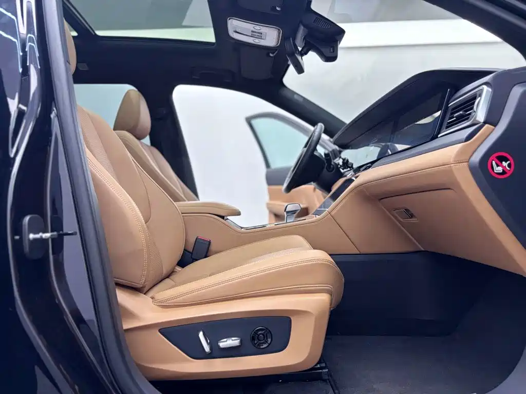 Li Auto Li ONE — миниатюра 13