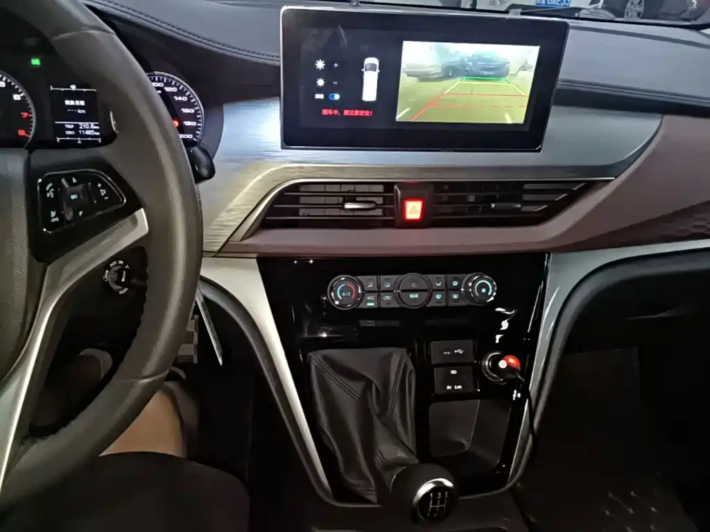 JAC Refine Refine M3 — миниатюра 13