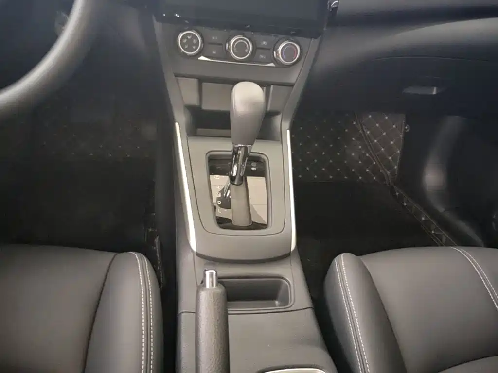Nissan Sylphy — миниатюра 14