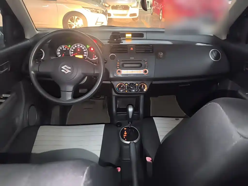 Suzuki Swift — миниатюра 10