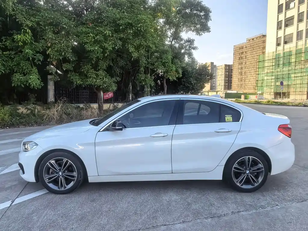 BMW 1 Series — миниатюра 8