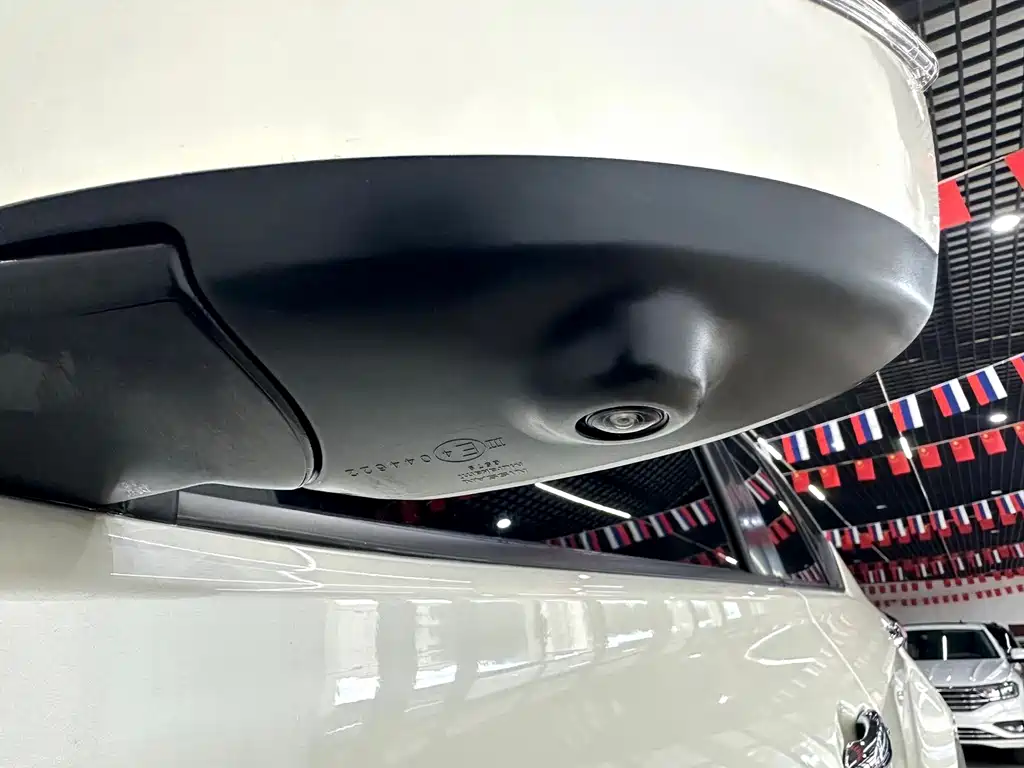 Nissan Kicks — миниатюра 9