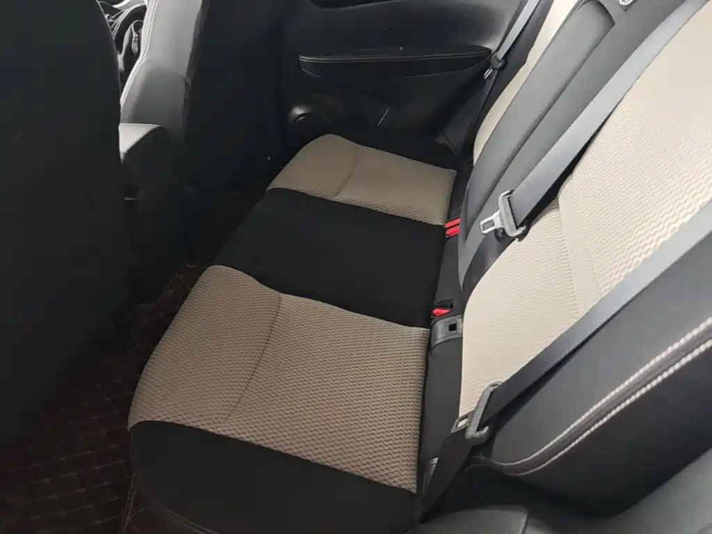 Nissan Qashqai — миниатюра 17