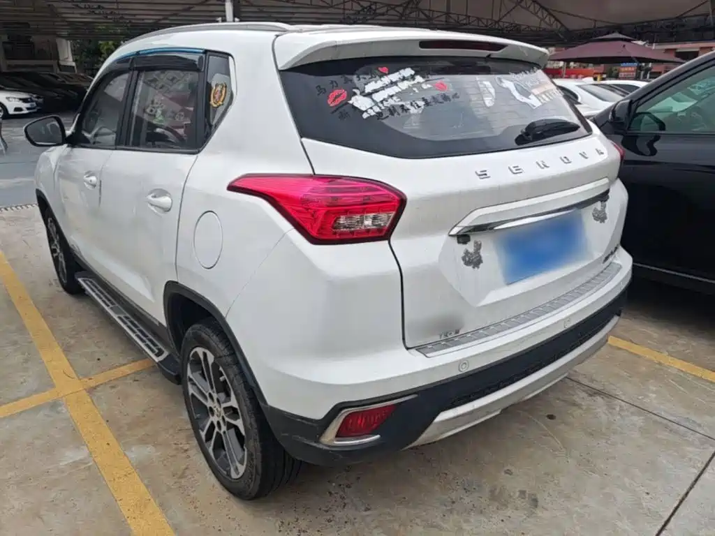 BAIC Senova X35 — миниатюра 5