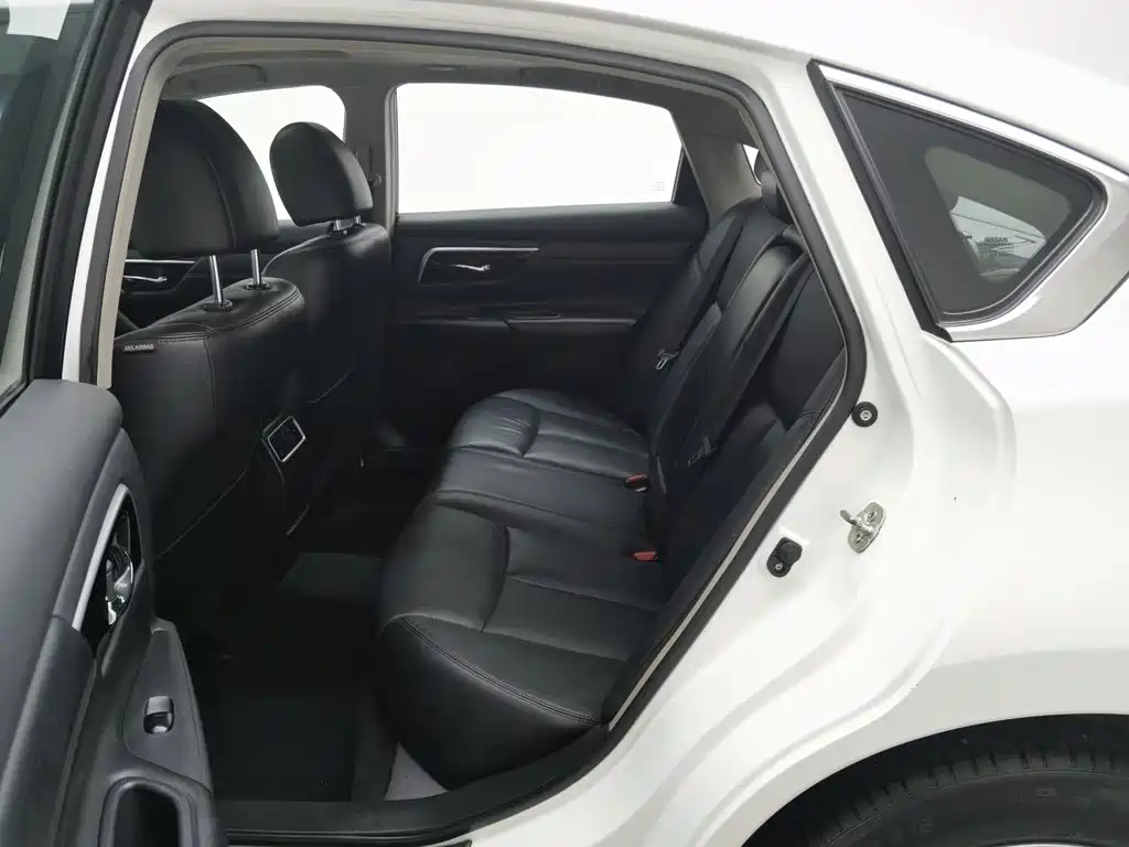 Nissan Teana — миниатюра 15